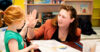 KAW Schoolvoorbeeld Forum kinderen schetsen mee high five